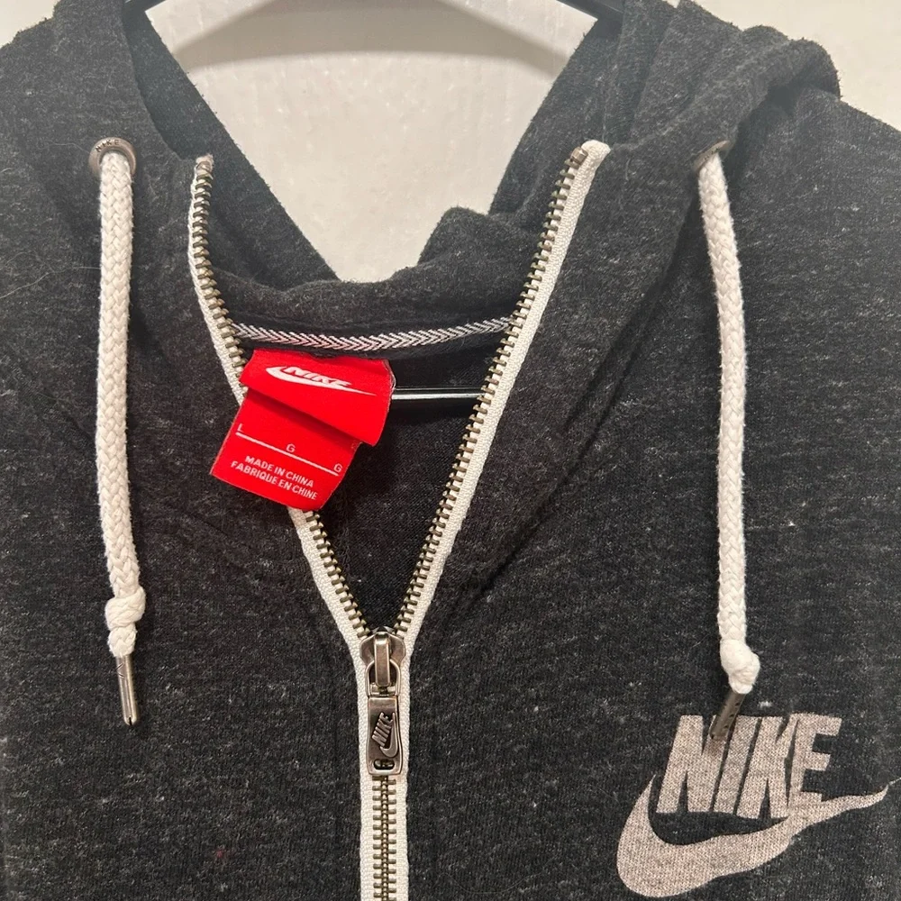 NIKE Black Zip-Up Retro Cloth Hooded Jacket Size L - Picture 2 of 6